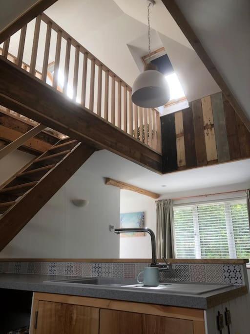 Cosy Rustic Annex In Quiet Cornwall Village 圣维恩 外观 照片