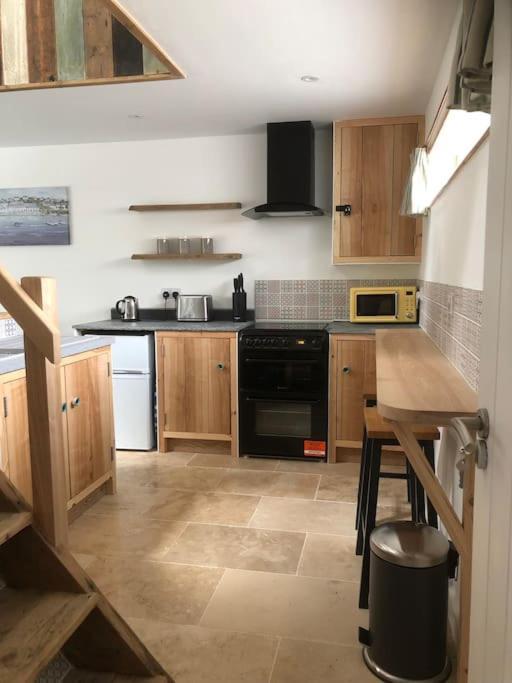 Cosy Rustic Annex In Quiet Cornwall Village 圣维恩 外观 照片